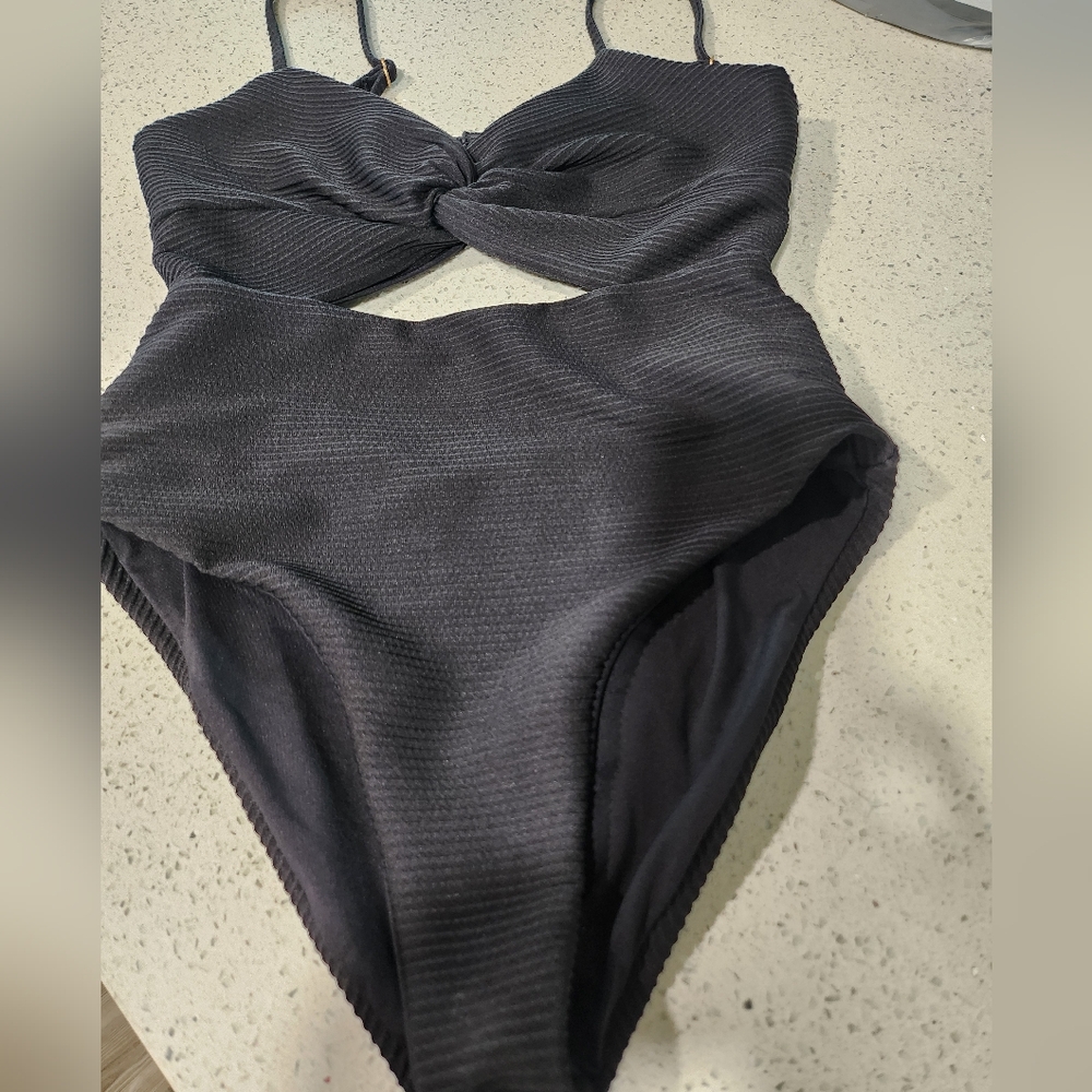 SOLD L*Space Kyslee Cutout One Piece Swimsuit - Picture 12 of 14